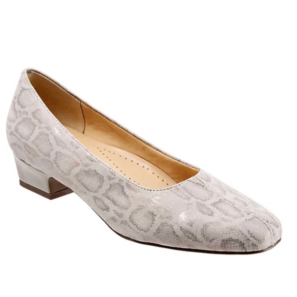 Trotters Doris Leather Pumps Grey Snake Print Sz. 10.5 - Picture 11 of 11